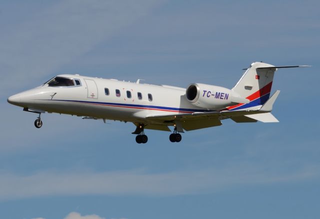 Learjet 60 (TC-MEN) - 07/09/2013br /Landing 27