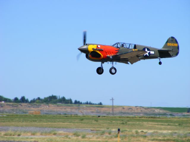 CURTISS Warhawk (N1195N)