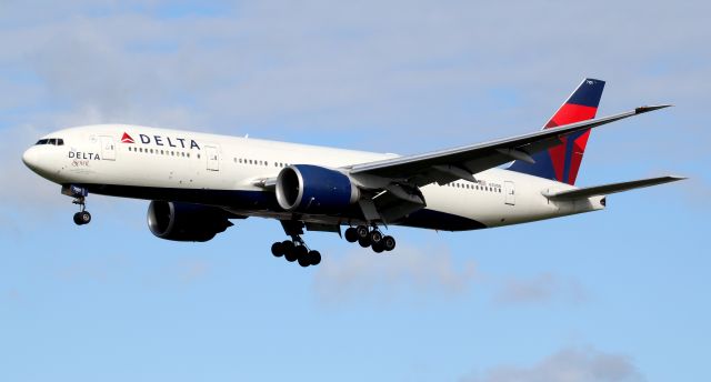 BOEING 777-200LR (N701DN) - The Delta Spirit Short Final To Rwy 16R