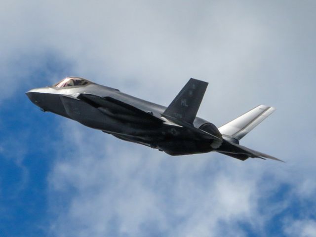 Lockheed F-35C (17-5276) - Capt. Kristin "Beo" Wolfe during her slow speed pass at the 2020 NY Air Show