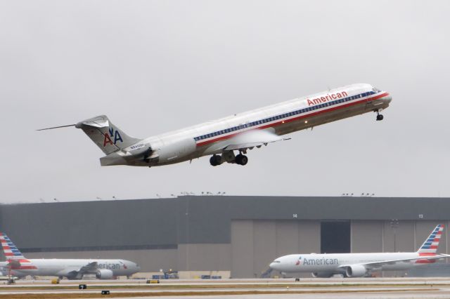 McDonnell Douglas MD-80 (N9409F)
