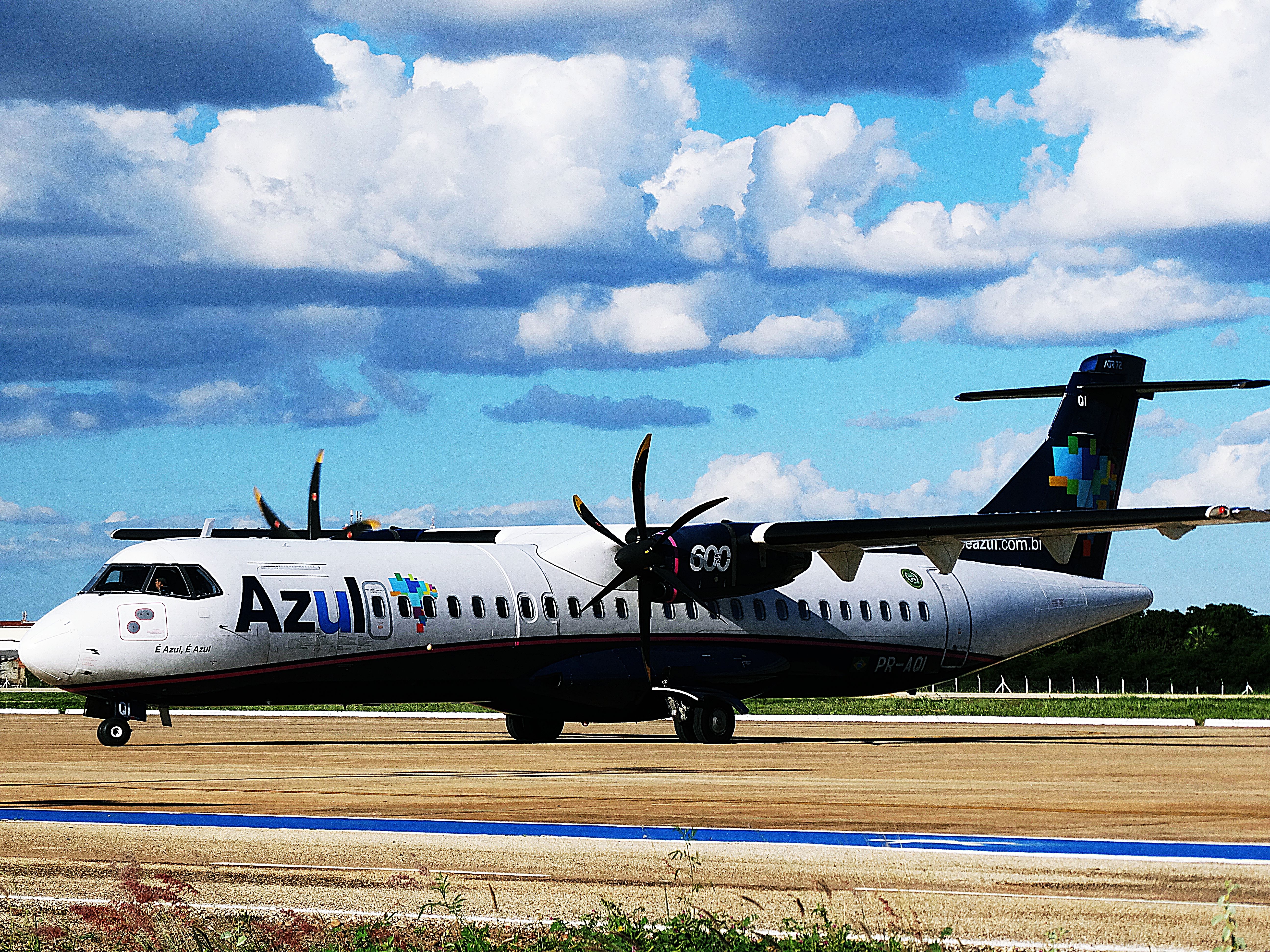 ATR ATR-72 (PR-AQI) - ATR-72-600 (MVF/SBMS - Aeroporto Governador Dix-Sept Rosado; Mossoró, Rio Grande do Norte, Brasil)