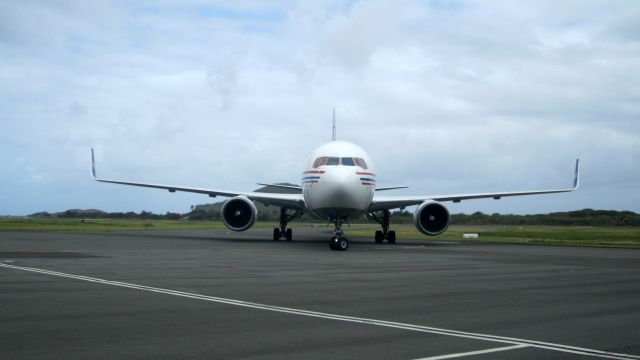 BOEING 767-200 (N378CX)