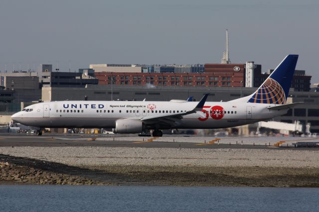 Boeing 737-900 (N66837)