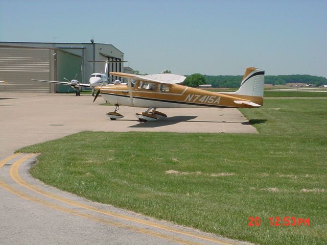 Cessna Skyhawk (N7415A) - Parked on ramp 5/20/09