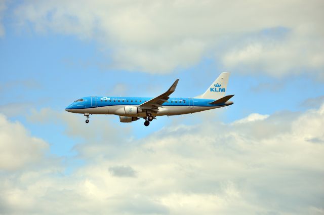 Embraer ERJ 175 (PH-EXJ) - KLM Cityhopper - Embraer E175STD (PH-EXJ) Mid afternoon arrival at NCL from AMS (Photo May 2024)