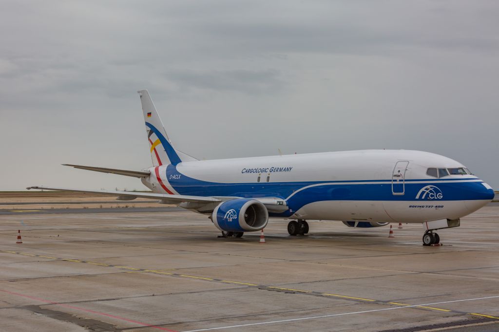 Boeing 737-700 (D-ACLX)