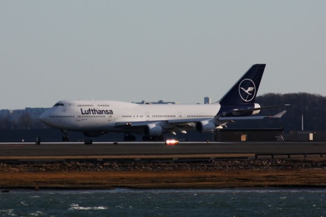 Boeing 747-400 (D-ABVM)