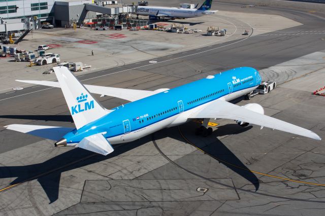 Boeing 787-9 Dreamliner (PH-BHN)