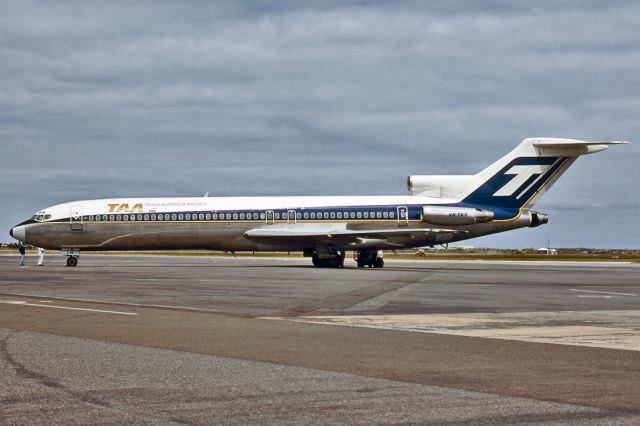 BOEING 727-200 (VH-TBO) - TRANS AUSTRALIA AIRLINES - TAA - BOEING 727-276/ADV - REG : VH-TBO (CN 21646/1434) - ADELAIDE INTERNATIONAL AIRPORT SA. AUSTRALIA - YPAD 24/10/1979