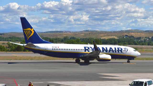 Boeing 737-800 (9H-QBH) - Ryanair Boeing 737-8AS(WL) 9H-QBH in Madrid