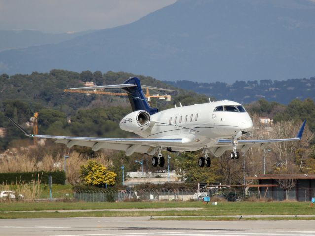 Canadair Challenger 350 (OE-HRS) - BOMBARDIER CHALLENGER 350