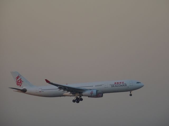 Airbus A330-300 (B-HYF)