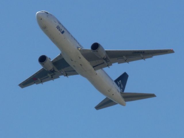 BOEING 767-300 (JA614A)
