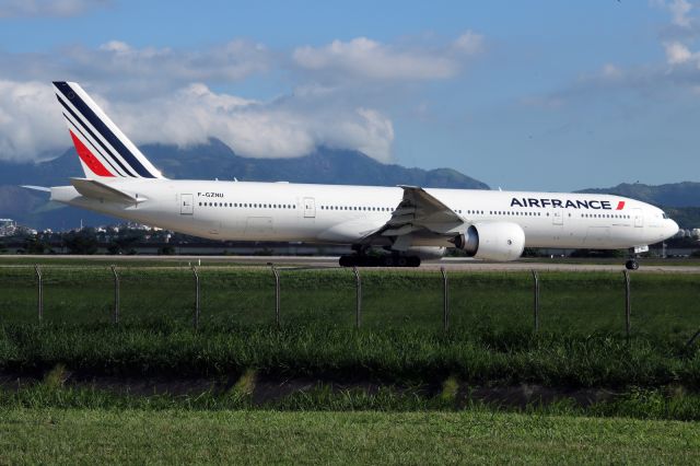 Boeing 777-200 (F-GZNU)