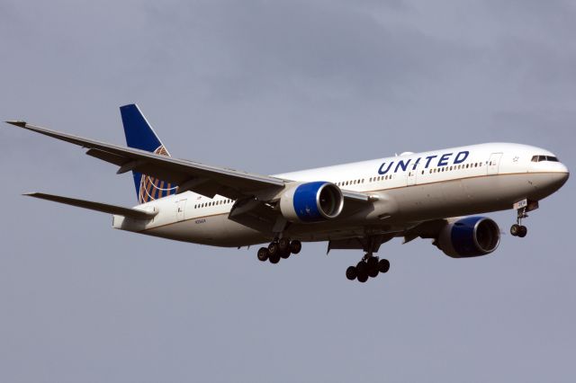 Boeing 777-200 (N216UA) - EWR weather diversion to BOS on 6/26/23. 