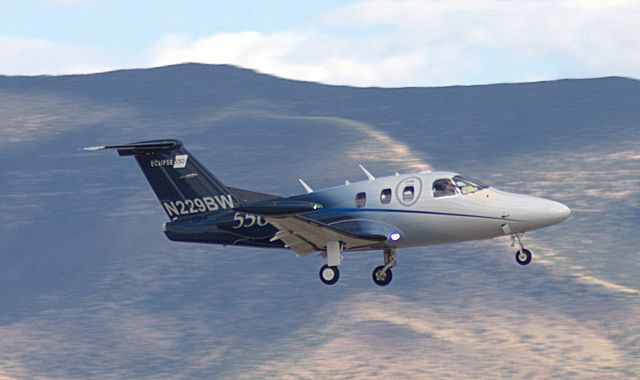 Eclipse 500 (N229BW)