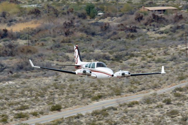 Beechcraft 55 Baron (N1PZ)