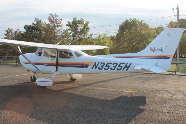 Cessna Skyhawk (N3535H)