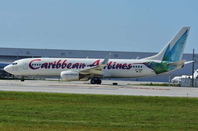 Boeing 737-700 (9Y-TAB)