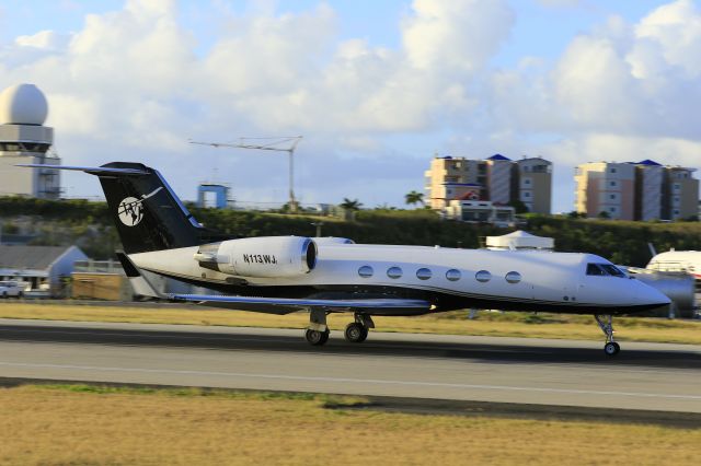 Gulfstream Aerospace Gulfstream IV (N113WJ) - N113WJ departing TNCM