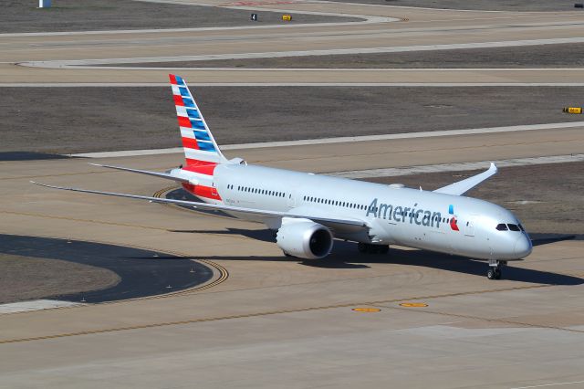 Boeing 787-9 Dreamliner (N825AA) - Spotted at KDFW on February 24, 2020. Spotted from the Grand Hyatt in terminal D. If you like what you see, feel free to leave a rating using the stars above. Thanks for viewing!