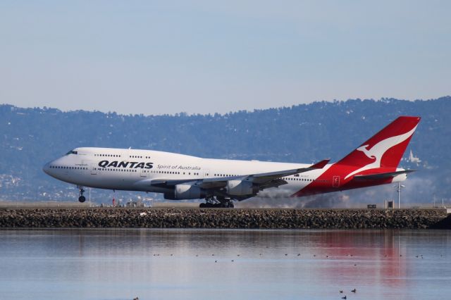 Boeing 747-400 (VH-OJT)