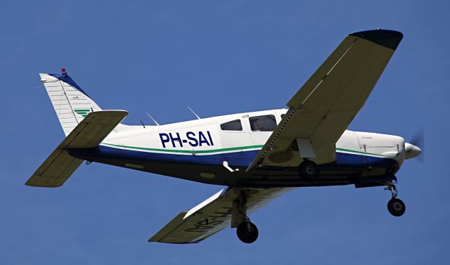 Piper Cherokee Arrow (PH-SAI)