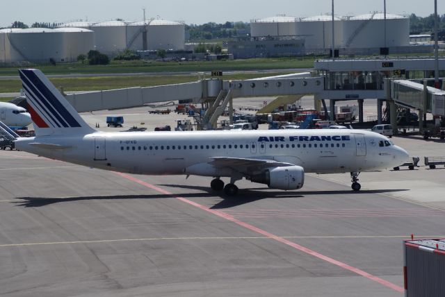 Airbus A320 (F-GFKD)