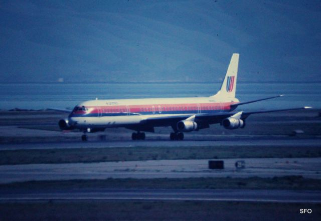— — - KSFO -date apprx 1979 -  United DC-8 landing 28L (unknown reg) - taken with a 1000mm lens from the Obs deck(long ago closed to the public)