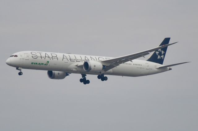 BOEING 787-10 Dreamliner (B-17812) - 2024.04.04 BR722 TSA-SHA B787-10 B-17812 Star Alliance Livery 星空聯盟彩繪 ð·NIKON D90