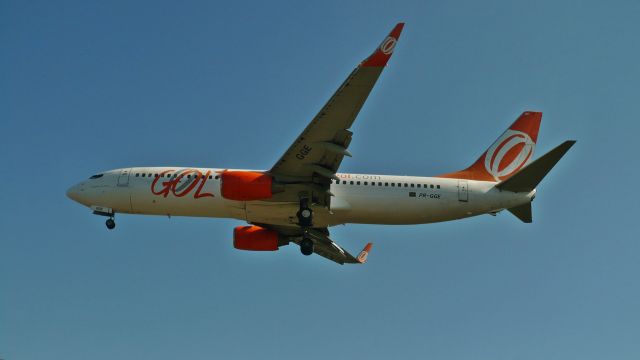 Boeing 737-800 (PR-GGE)