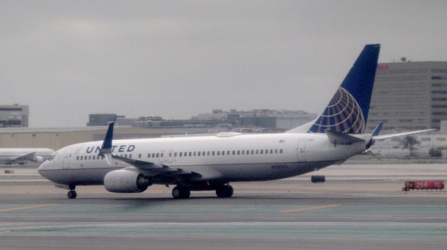 Boeing 737-800 (N33262) - ex-Continental