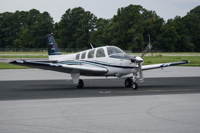 Beechcraft Bonanza (36) (N567EB)