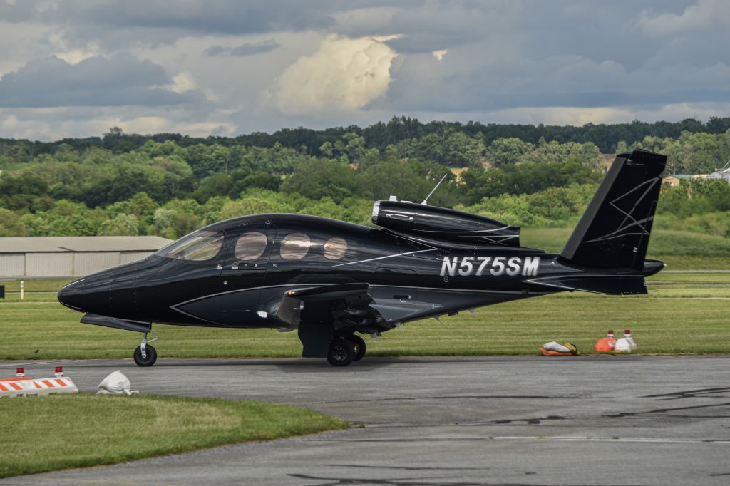 Cirrus Vision SF50 (N575SM)