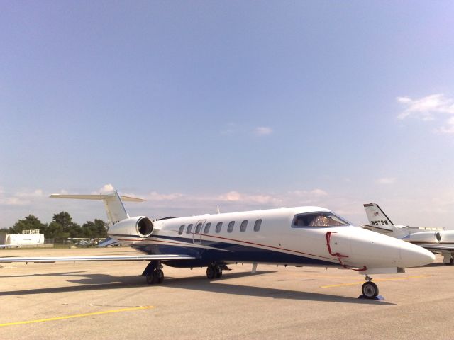 Learjet 45 (N436FX)