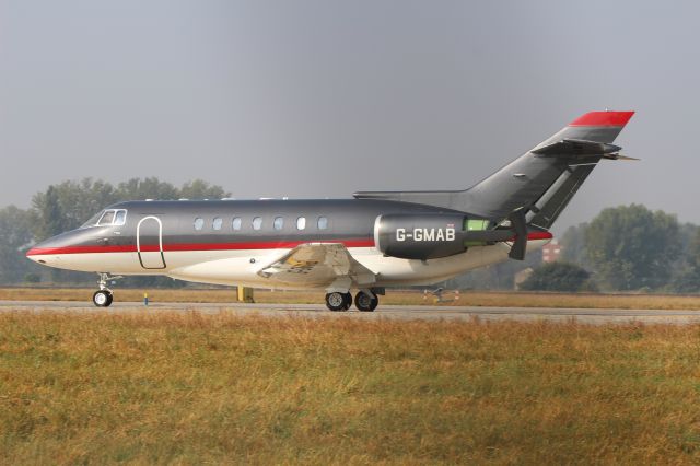 Hawker 1000 (G-GMAB)