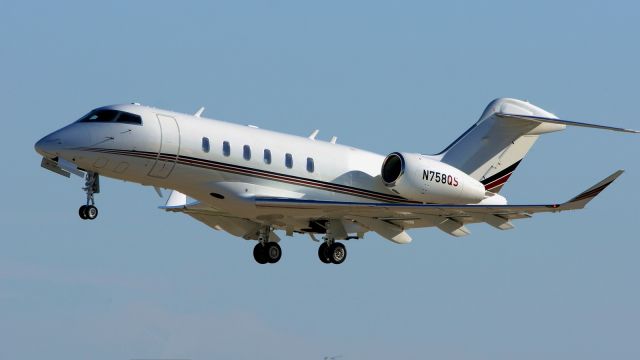 Canadair Challenger 350 (N758QS) - 4 departure.