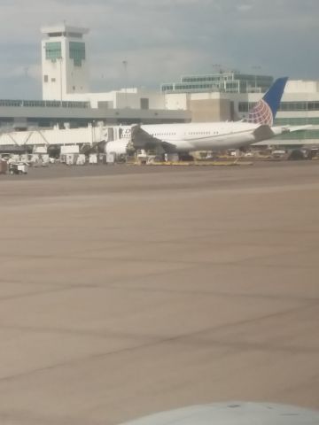 Boeing 787-8 (N26902)