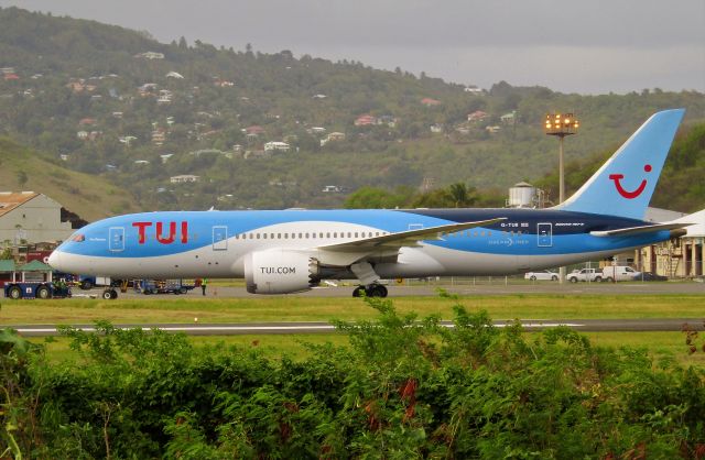 Boeing 787-8 (G-TUII)