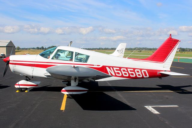 Piper Cherokee (N56580)