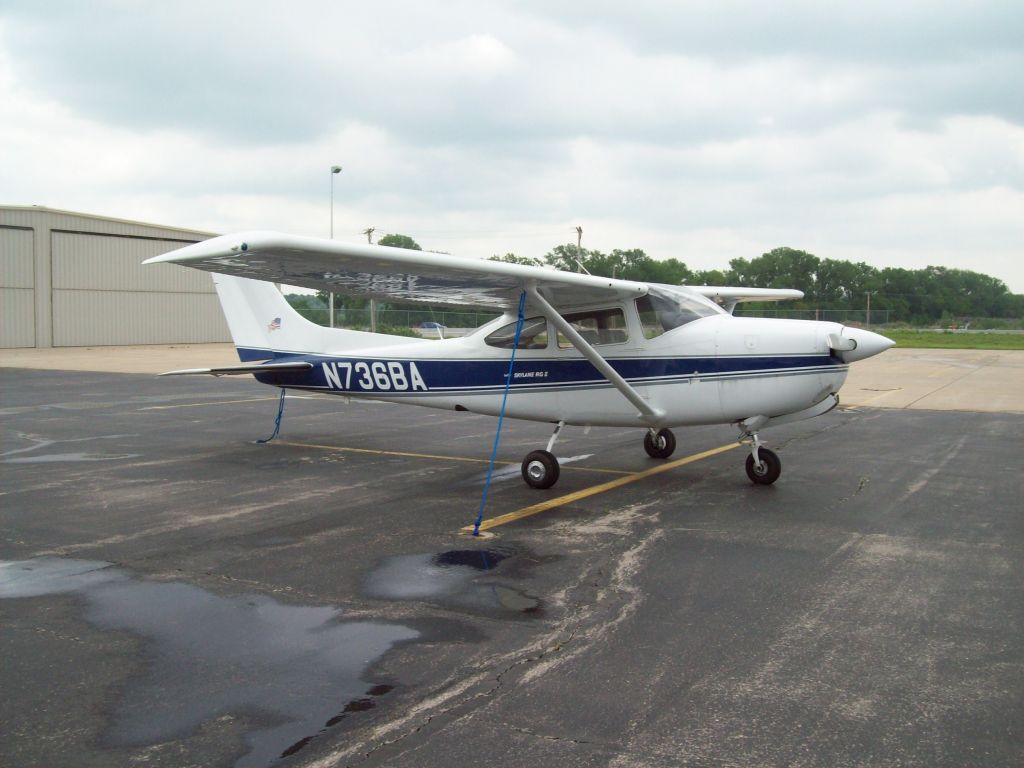 Cessna Skylane (N736BA)