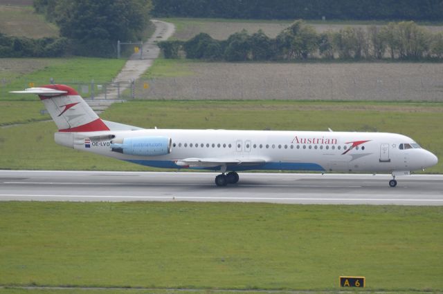 Fokker 100 (OE-LVD)