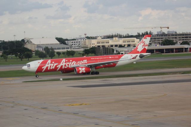 Airbus A330-300 (HS-TXL)