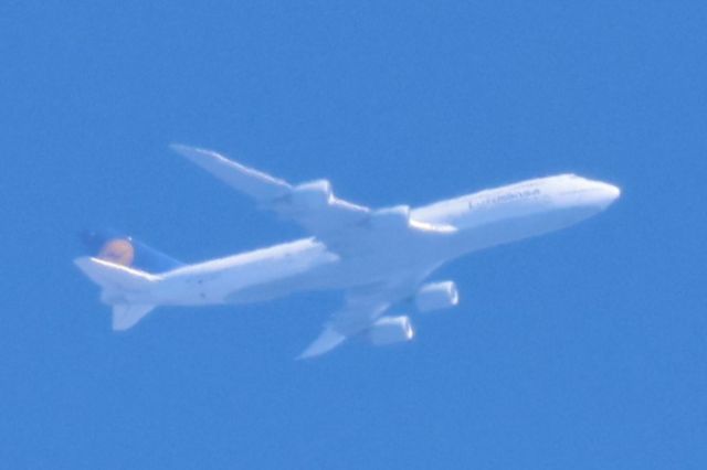 Boeing 747-200 (D-ABYL) - D-ABYL Boeing B-747 830 Lufthansa LH498 De Frankfurt FRA. Vers Mexico City MEX. Altitude 10973 Mètres. Vitesse 836 KM/H. Survolant le fleuve St-Laurent QC à Lavaltrie. Le 23-03-2025 à 15:577.