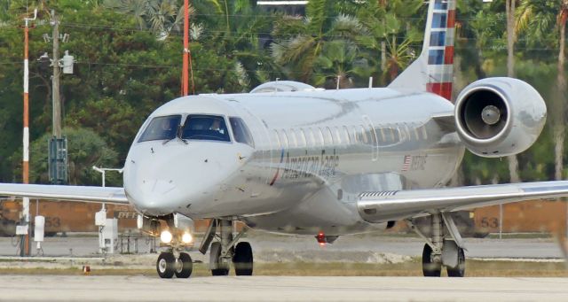 Embraer ERJ-145 (N931AE)