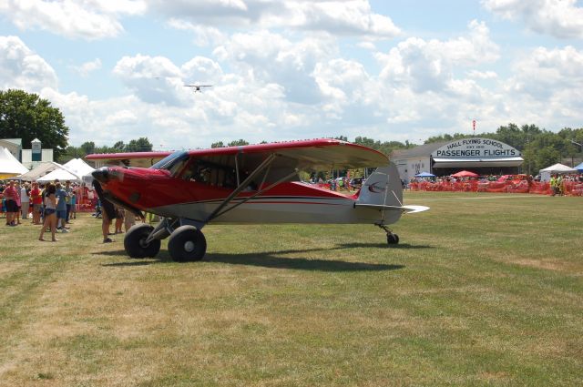 — — - Wings & Wheels 2016! Sloas Field. Carbon Cub, gets off the ground in about 100!