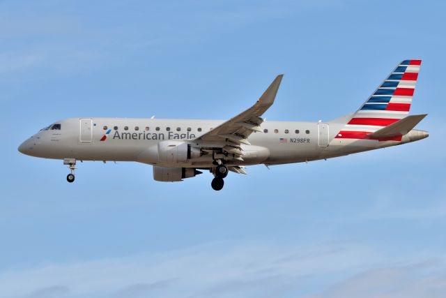 Embraer 175 (N298FR) - 5-R 03-03-22