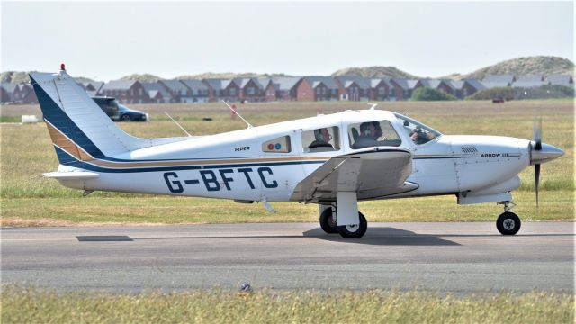 Piper Turbo Arrow 3 (G-BFTC)