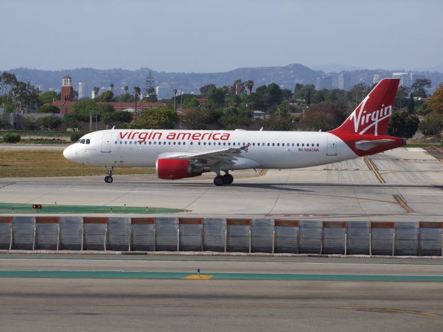 Airbus A320 (N641VA)